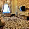 Rayon “Berkarar” “Ataturk köçesi”  3 komnat 11 etaj 12 etajly jaý.  “Ewro remont + goş”.  Umumy meýdany 150 m2.